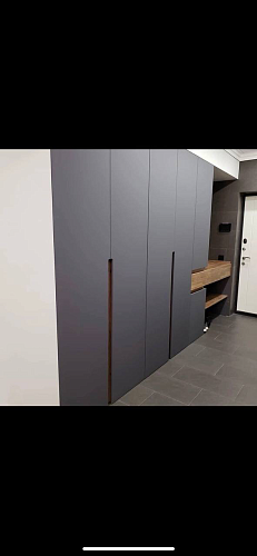 Шкаф в прихожую графит