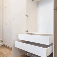 Шкаф для спальни белый