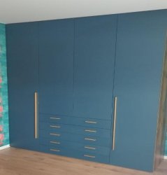 Шкаф синий
