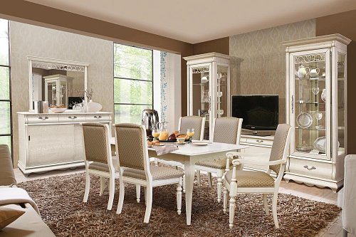 Столовая из массива