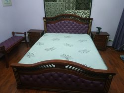 Кровать из массива