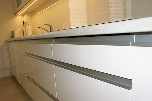 Кухня линейная Аделина