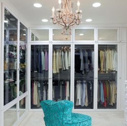 Шкаф распашной угловой