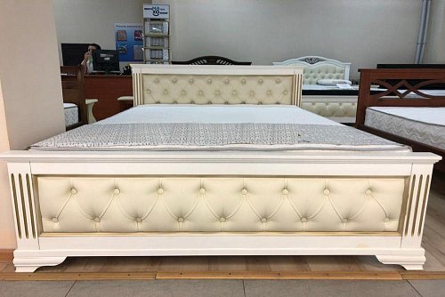 Кровать из массива 3