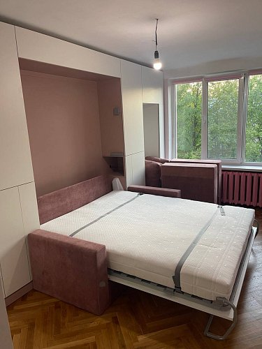 Кровать-трансформер с диваном встроенная в шкаф