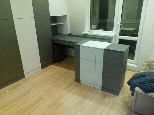 Шкаф распашной в детскую