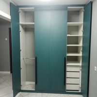 Шкаф распашной в прихожую