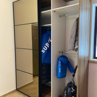 Шкаф распашной зеркальный