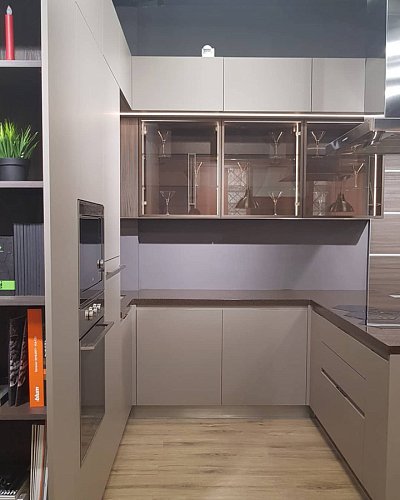 Кухня п-образная Квадро