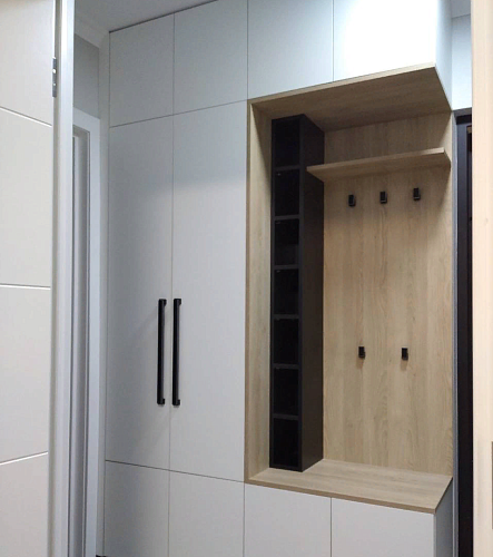 Шкаф в прихожую