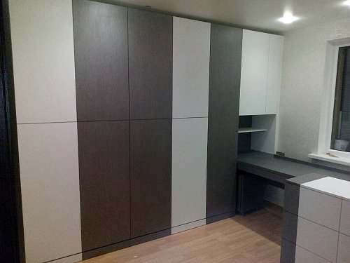 Шкаф распашной в детскую